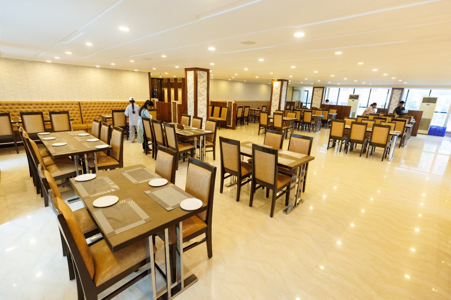 Maharaj Fine Dine Restaurant and Bar in Manipal